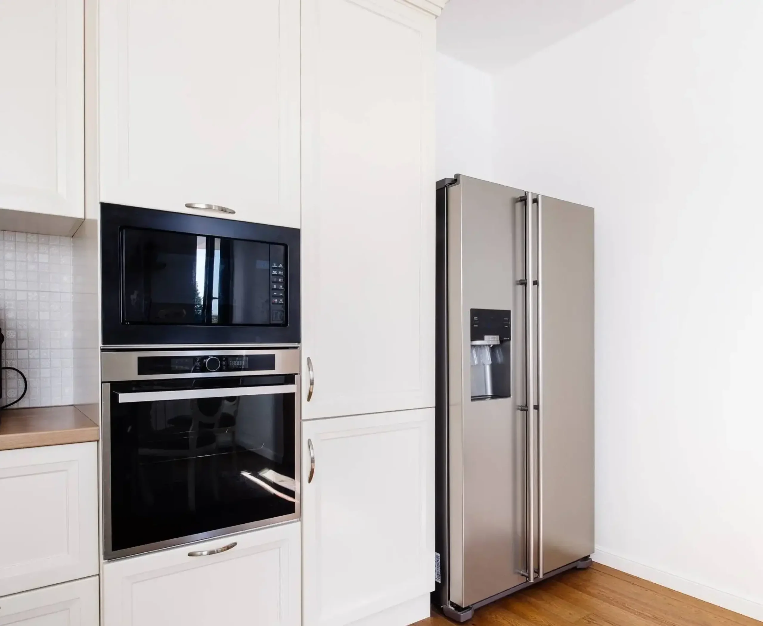 Fridge Making Noise: Causes and Fixes
