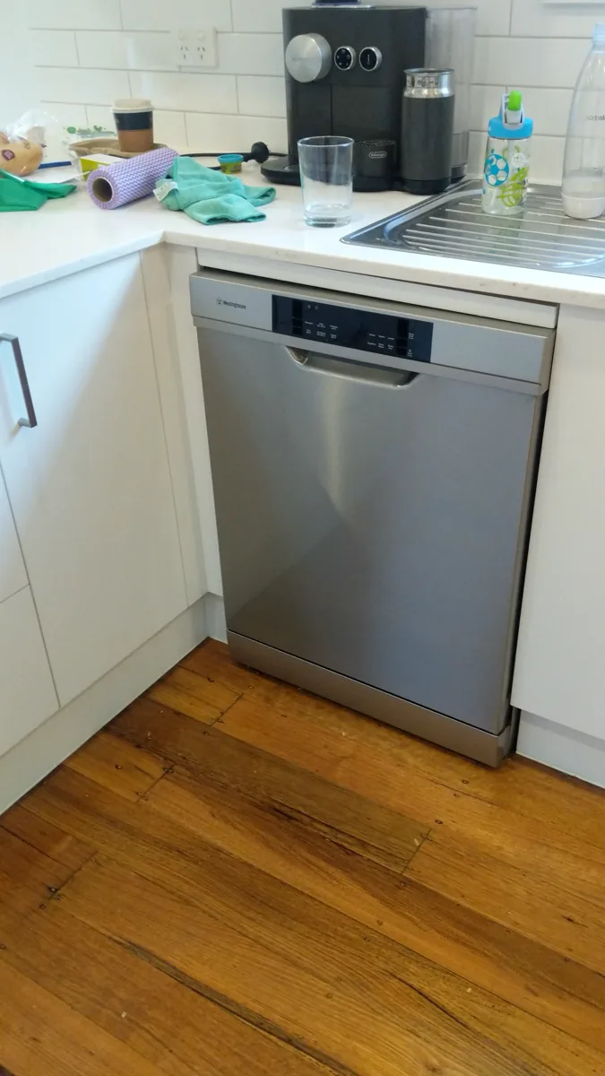 A Westinghouse dishwasher in a NAR client’s home.