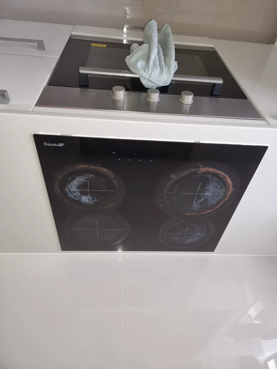 Smeg electric induction cooktop in a NAR’s client’s kitchen